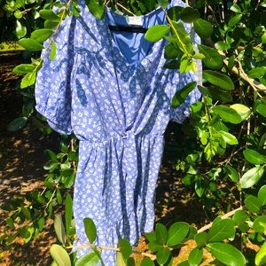Vibrant light blue dress with flowers, size M